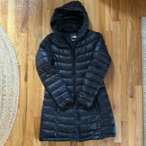 EUC The North Face Women’s Jenae 550 Quilted Hooded Down Puffer Black Size Large